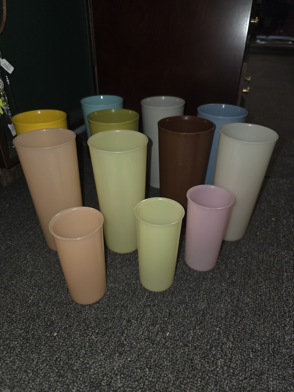 Set Of 12 Vintage Tupperware Cups